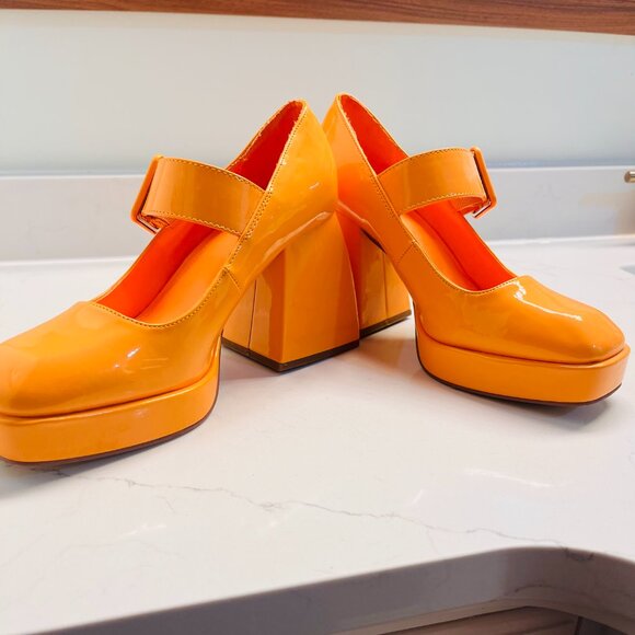 Circus by Sam Edelman Khiara Platform Mary Jane Pumps, Orange, Size 7 - Picture 3 of 6